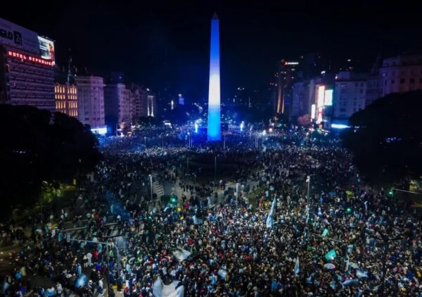 Quién era el hincha argentino que murió en los festejos por la Copa ...
