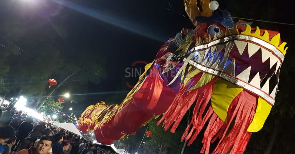 AÑO NUEVO CHINO DRAGÓN