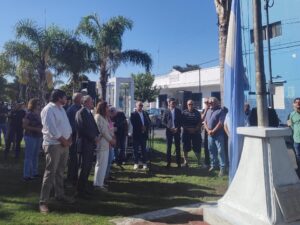 ACTO ANIVERSARIO 142 LOS HORNOS (1)