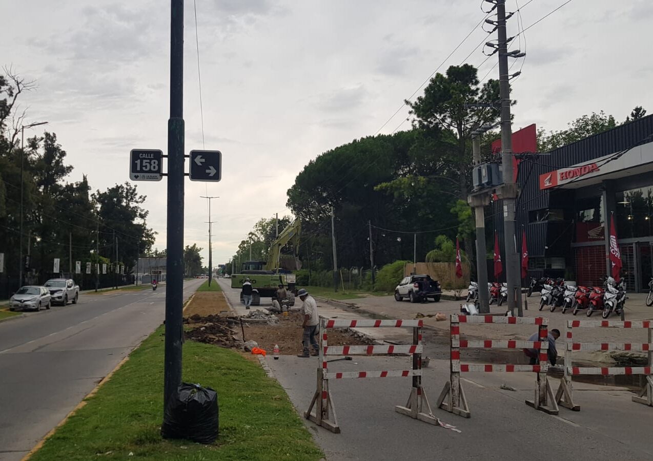 Corte total de calle por obras en Av. 44 entre 155 y 158: se registran ...