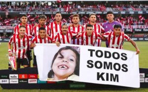ESTUDIANTES JUSTICIA POR KIM (2)