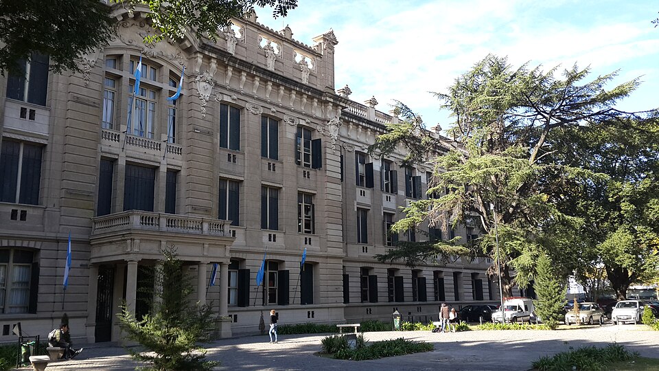 Fachada_Colegio_Nacional_De_La_Plata