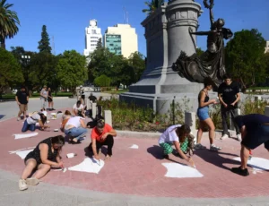 panuelos-madres-plaza-mayo-plaza-san-martin-