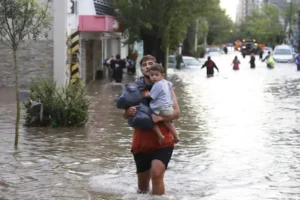 temporal-e-inundacion-en-bahia-blanca-avenida-X7U4VWLF4REZXMY6PORN4UARYI