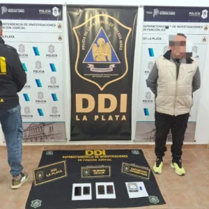 DDI-EXPOLICIA-DETENIDO