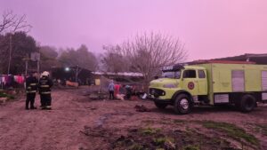 BOMBEROS OLMOS INCENDIO CASILLAS 197 Y 70