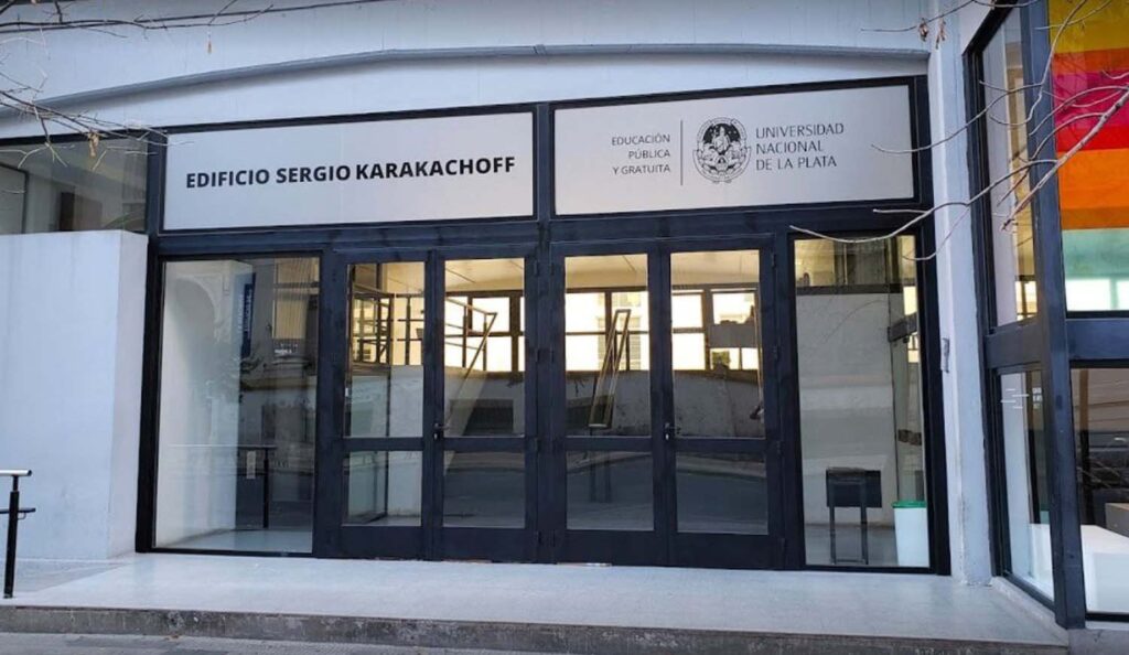 EDIFICIO KARAKACHOFF