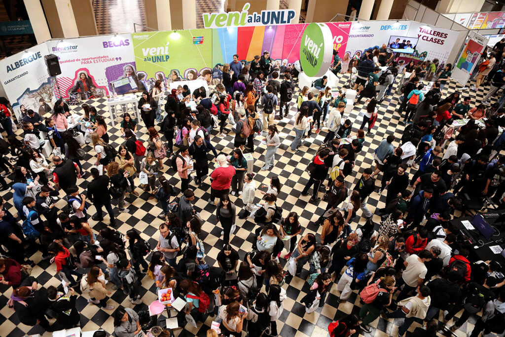 EXPO UNIVERSIDAD -UNLP