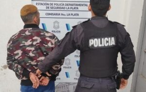 HOMBRE DETENIDO PEDIDO DE CAPTURA