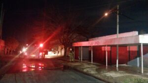 INCENDIO CABLES ELÉCTRICOS BOMBEROS