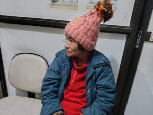 MUJER DESORIENTADA OLMOS 1