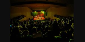 VIAJANDO AL MUNDO DE LOS CUENTOS