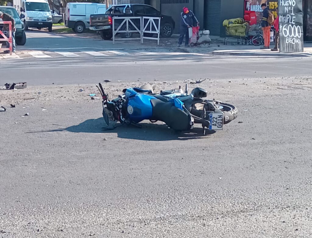 ACCIDENTE-MOTO-CAMIONETA-60-Y-133-1.jpg