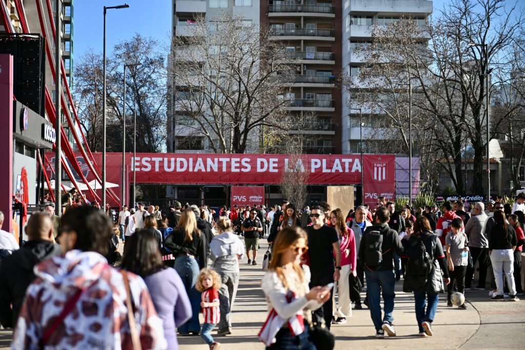 ESTUDIANTES DE LA PLATA INGRESO PÚBLICO