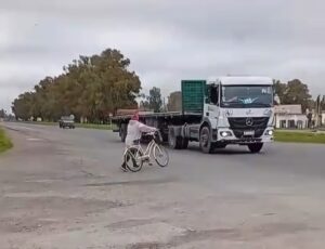 LUMINARIAS - REDUCTORES DE VELOCIDAD - PEDIDO DE VECINOS - RUTA 2 EL PELIGRO-