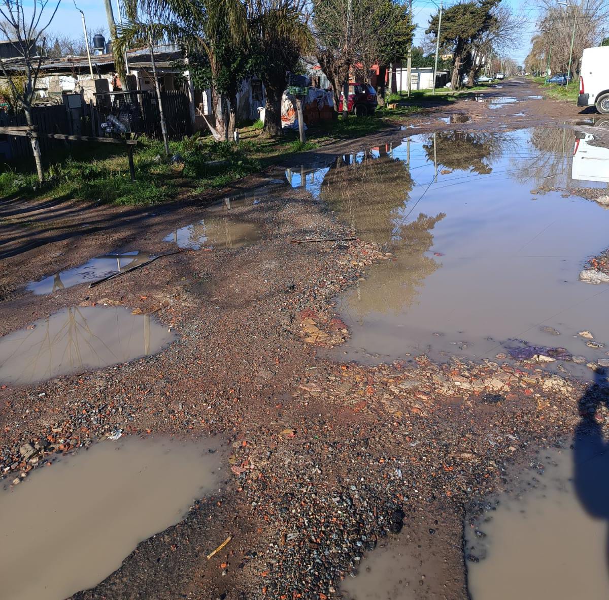 Vecinos denuncian el mal estado de la calle 46 desde 201 hasta 203 ...