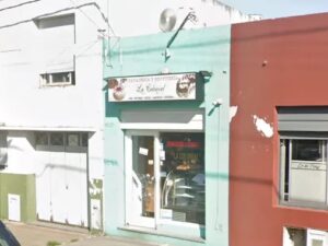 la-panaderia-de-la-plata-en-la-que-ocurrio-el-robo-foto-google-street-view-DYMVX5WJHZHWJMZ3VDY3WON7HI~2
