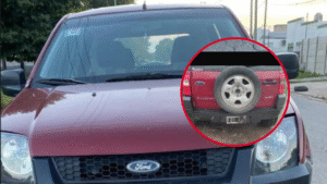 CAMIONETA ROBADA 157 Y 520