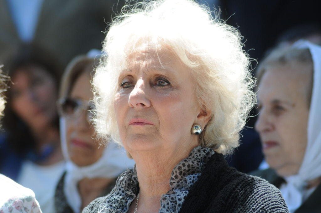 ESTELA DE CARLOTTO
