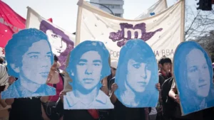 NOCHE DE LOS LAPICES - PLAZA MORENO MARCHA