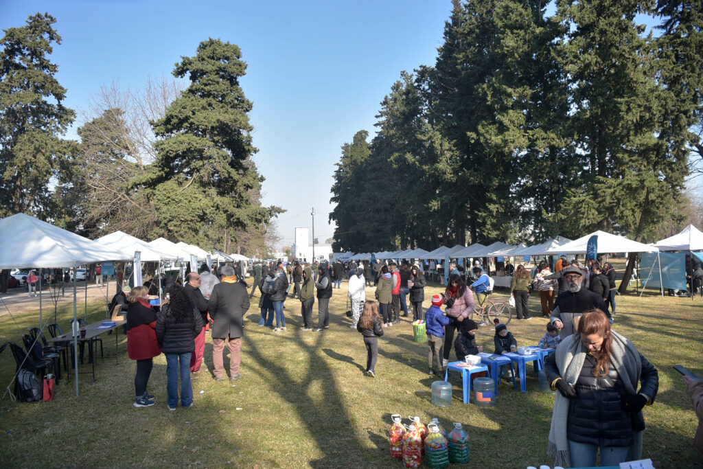 NOS VEMOS EN EL BARRIO - LA PLATA