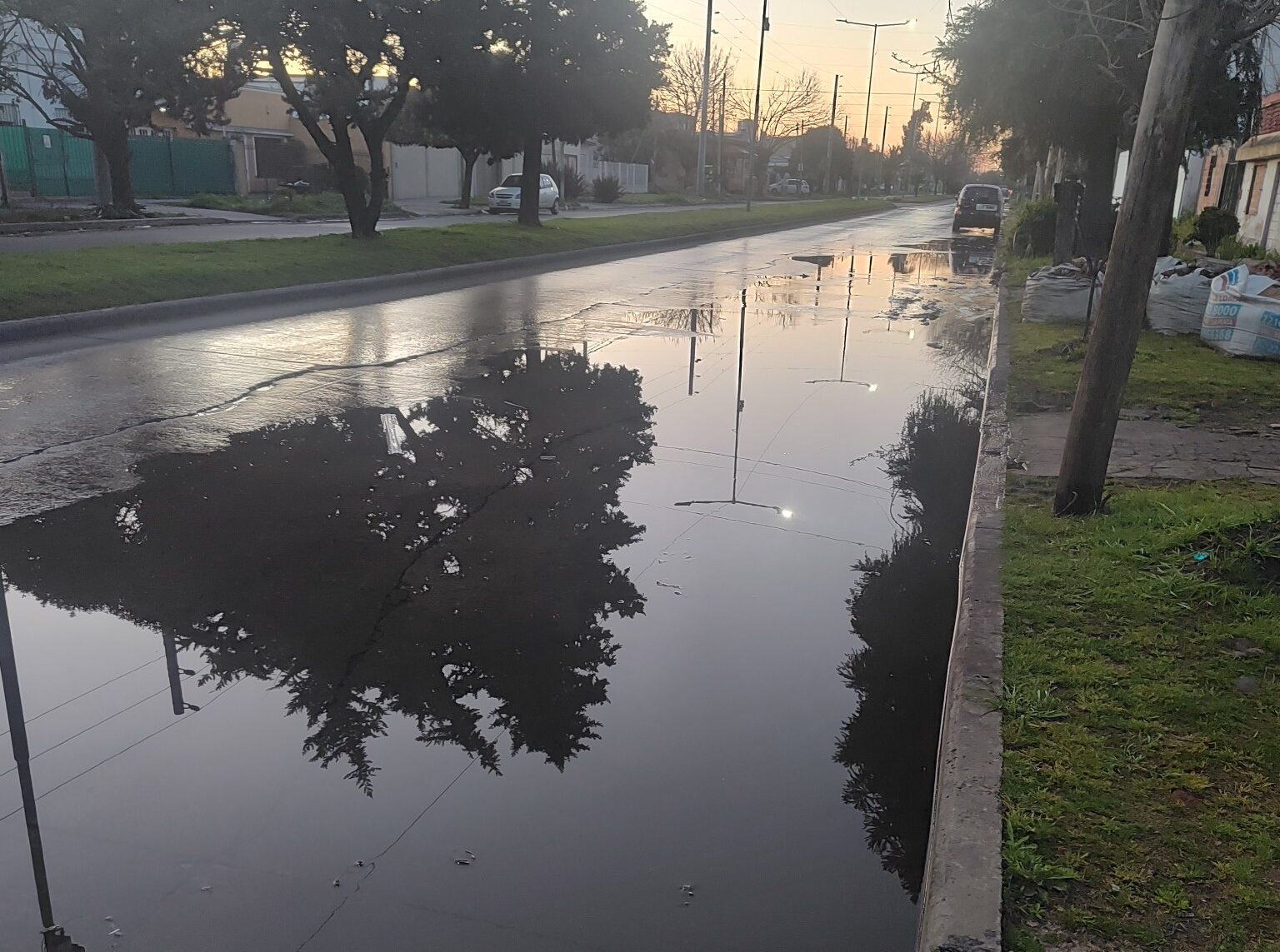 Reclaman por una pérdida de agua en 143 desde 60 a 63: “una mezcla de ...