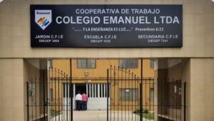 COLEGIO EMANUEL FRENTE