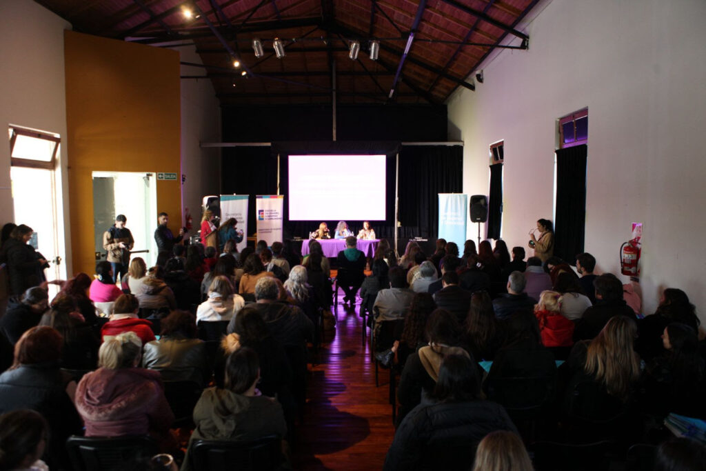 FORMACIÓN MUJERES Y DIVERSIDADES