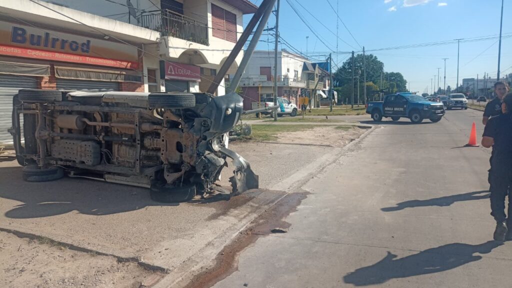 ACCIDENTE 44 ENTRE 195 Y 196 (2)