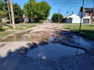 CALLE-MAL-ESTADO-65-146