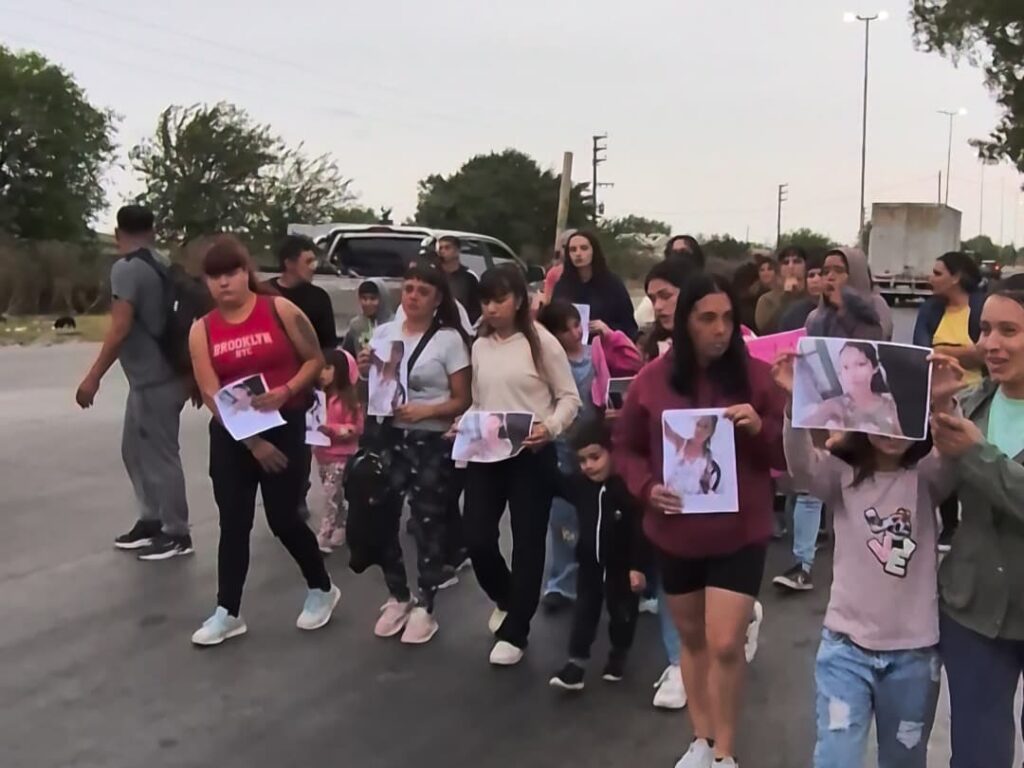 MOVILIZACIÓN POR YANINA CORREA 520 Y 215