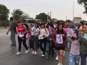 MOVILIZACIÓN POR YANINA CORREA 520 Y 215