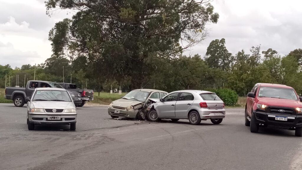CHOQUE-AUTOS-OLMOS-SINIESTRO-