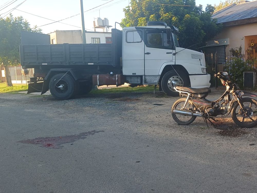 CHOQUE-JOVEN-HERIDO-CAMION-522-135-136