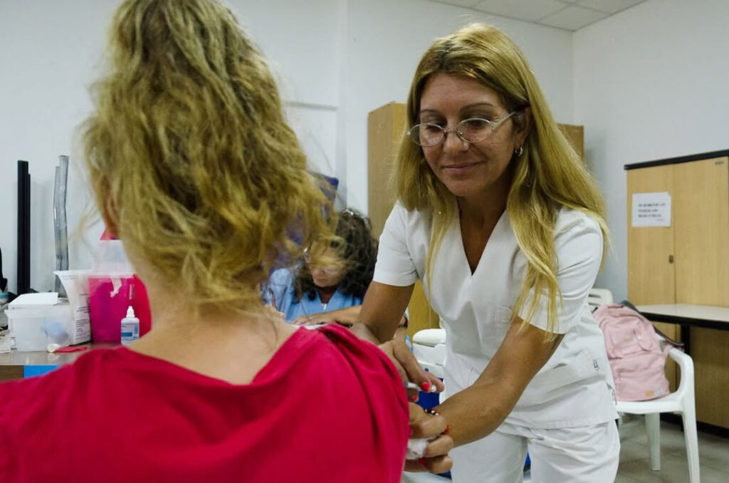 SALUD-VACUNACION-LA-PLATA