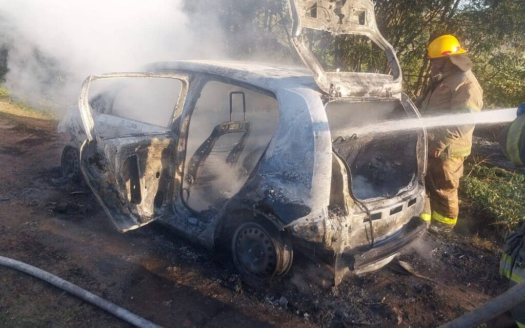 AUTO-INCENDIADO-ARTURO-SEGUÍ