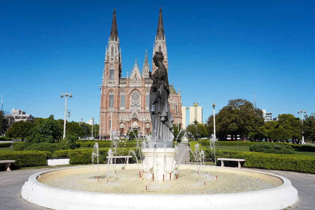 MUNICIPALIDAD RECUPERACIÓN DE ESPACIOS PÚBLICOS FUENTES