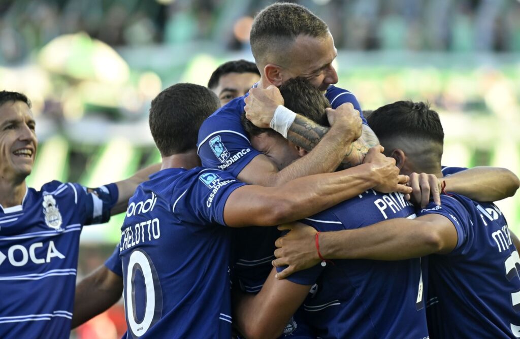 banfield-gimnasia-festejo-gol