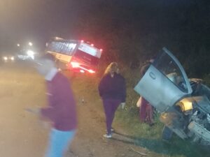 ACCIDENTE MICRO AUTO AV. 60 Y 161 (2)