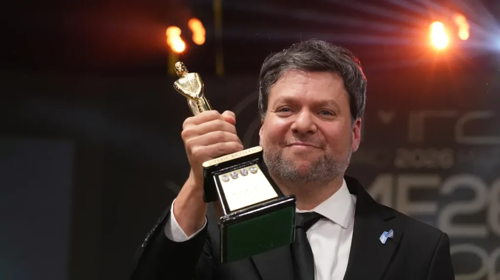 guido-kaczka-martin-fierro-oro