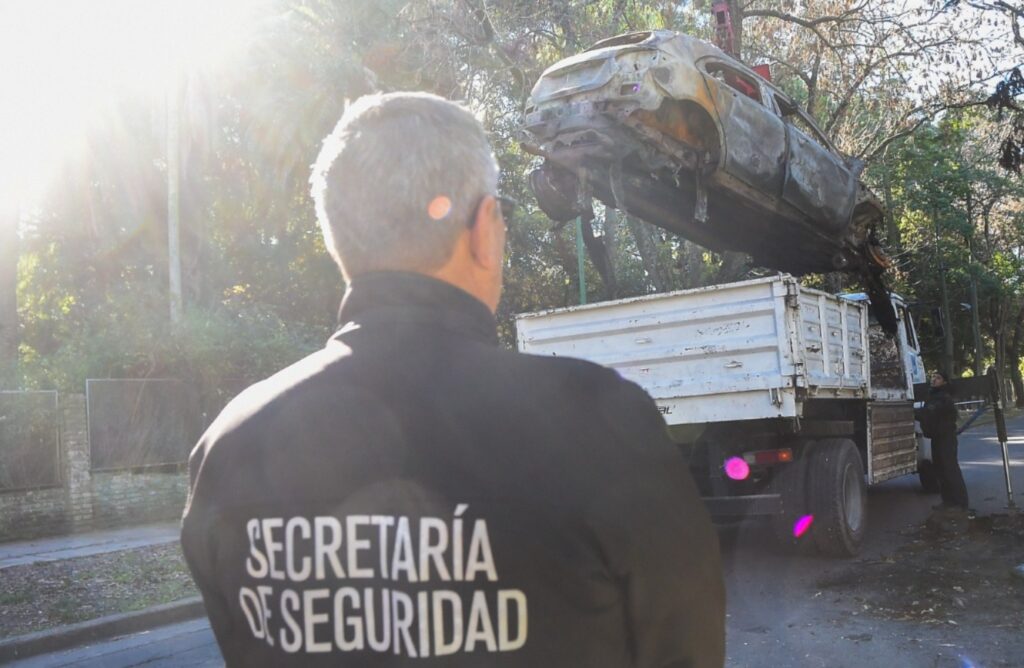 REMOCIÓN DE VEHÍCULOS ABANDONADOS