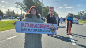 3 CORTE EN RUTA 2 EL PELIGRO