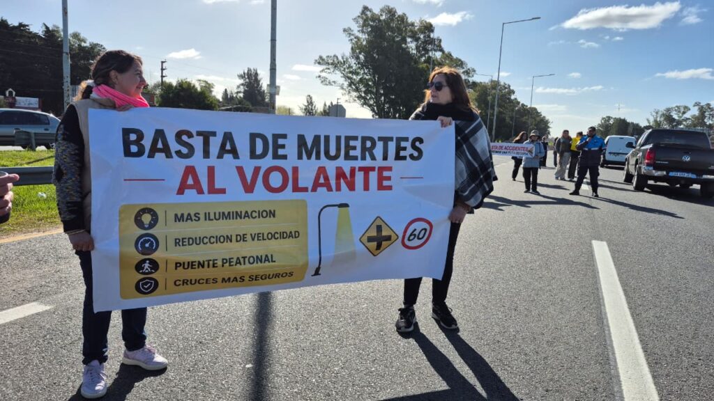 4 CORTE EN RUTA 2 EL PELIGRO