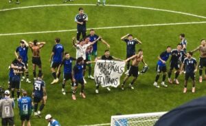 BANDERA DE MALVINAS EN EL MUNDIAL