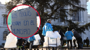 COOPERATIVAS-PROTESTA-PLAZA-MORENO-