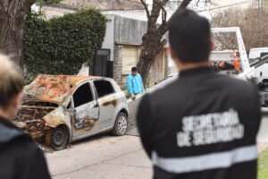 autos-abandonados-quemados-