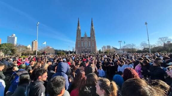 BATALLA DE AURA