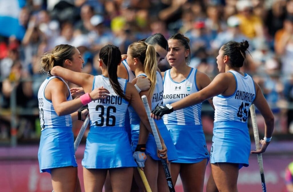 LAS-LEONAS-CAMPEONAS-CHILE.jpg