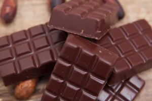 el-chocolate-procede-del-arbol-del-cacao-comun-en-los-paises-tropicales-de-america-UNTP5RGG6RHEFFOKNYDR4MZR6Y