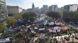 MARCHA UNIVERSITARIA